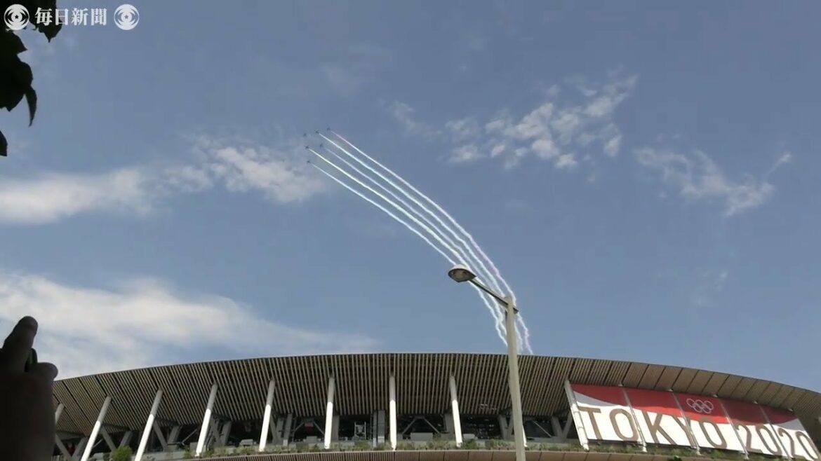 Five-color Olympics, Blue Impulse flight to Tokyo Congestion around “Kunitachi”