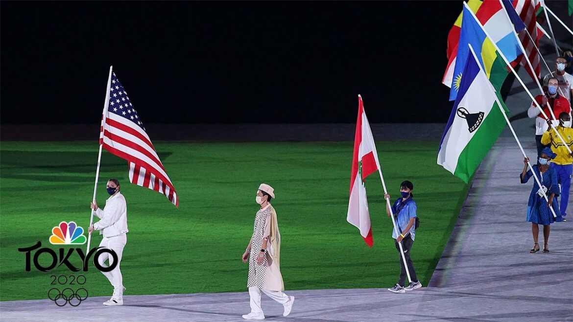 Watch Team USA enter Olympic Stadium for the closing ceremony | Tokyo Olympics | NBC Sports