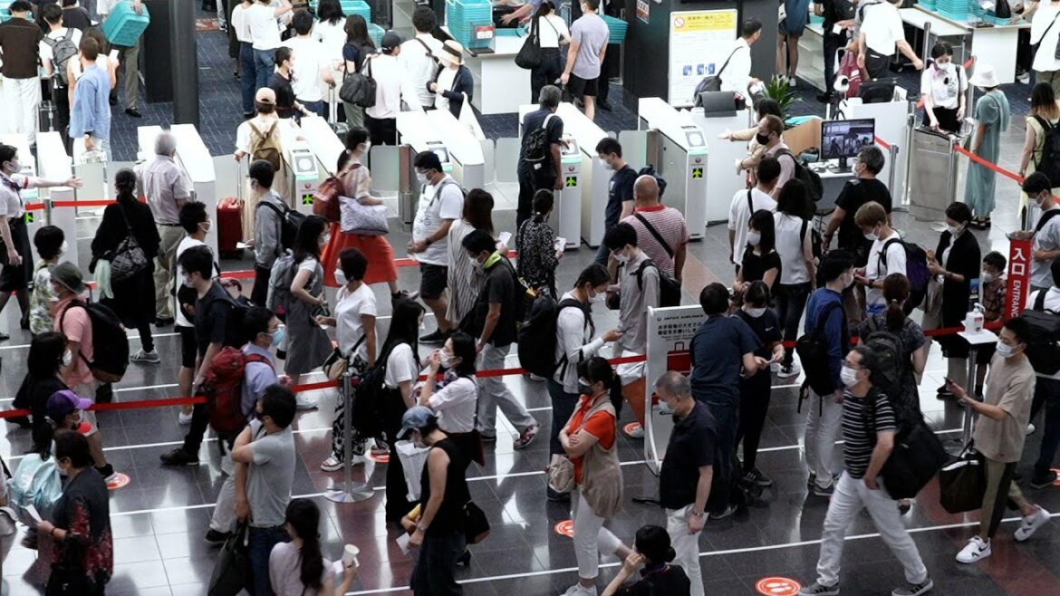 4 consecutive holidays, crowded Haneda Airport Behind the Tokyo Olympics, “escape” movement
