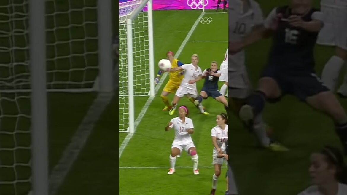 Scoring direct from a corner, AKA the "Olympic Goal"! 😳