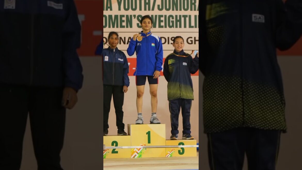 akanksha-vyavahare-creates-weightlifting-national-records-at-khelo