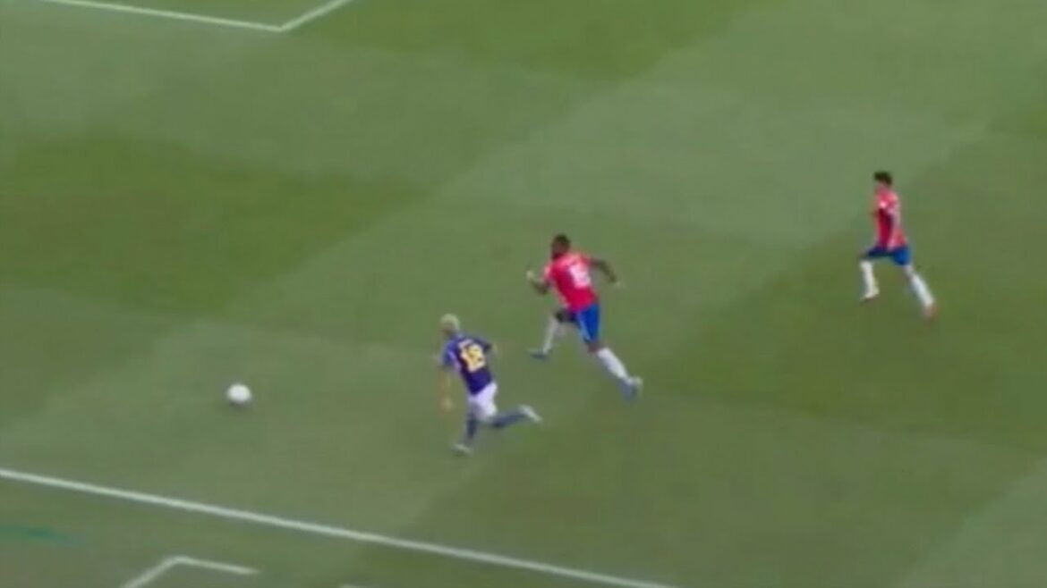 Takuma Asano incited by Rudiger of Costa Rica Takuma Asano incited by Rudiger of Costa Rica