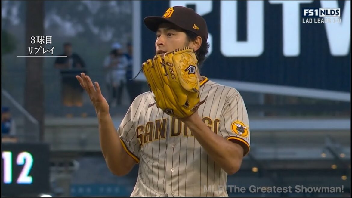 [With Darvish]Suspicious decision Even though it is in the strike zone, the decision is a ball. Darvish is not convinced.