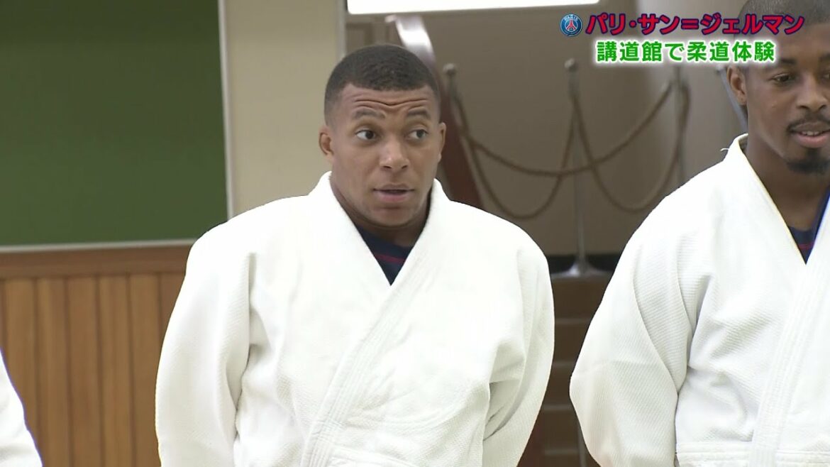 Mbappe, World Cup France national team, tries judo! Mbappe, World Cup France national team, tries judo!