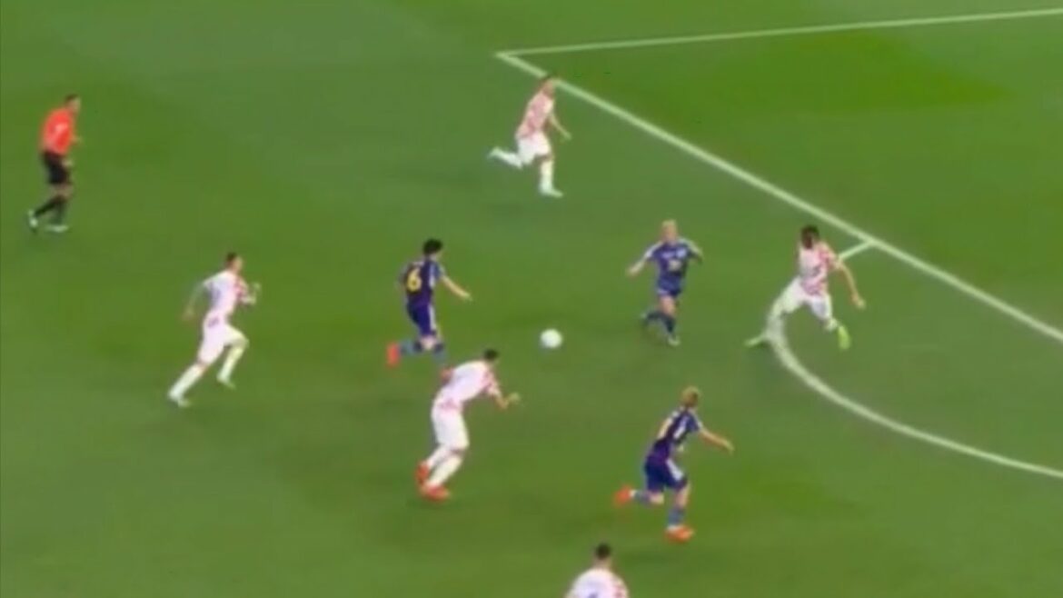 Wataru Endo “Go ahead” Daizen Maeda “Go ahead” Wataru Endo “Go ahead” Daizen Maeda “Go ahead”