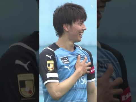 ⚽️💪 Let’s throw it back to some of Samurai Blue matchwinner’s finest, Ao Tanaka, for Frontale 🐬 ⚽️💪 Let's throw it back to some of Samurai Blue matchwinner's finest, Ao Tanaka, for Frontale 🐬