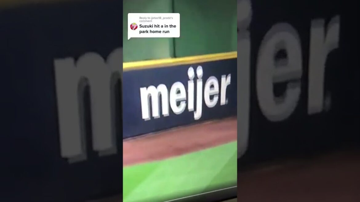 inside the park home run for Seiya Suzuki Chicago cubs Milwaukee Brewers