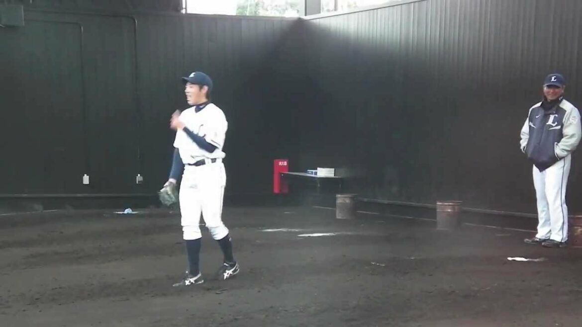 Lions Yusei Kikuchi Pitcher Bullpen 20120207 Nango Camp Lions Yusei Kikuchi Pitcher Bullpen 20120207 Nango Camp