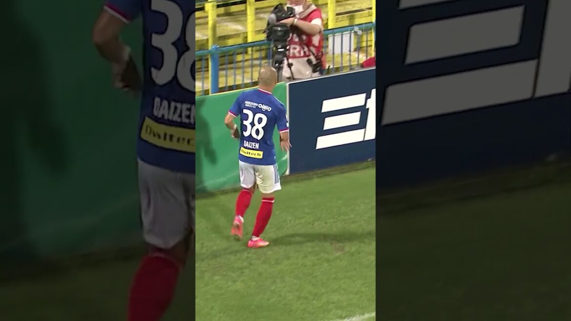 🇯🇵 vs 🇭🇷 Much more like this for tomorrow's match please 😍 Daizen Maeda @JLEAGUEInternational