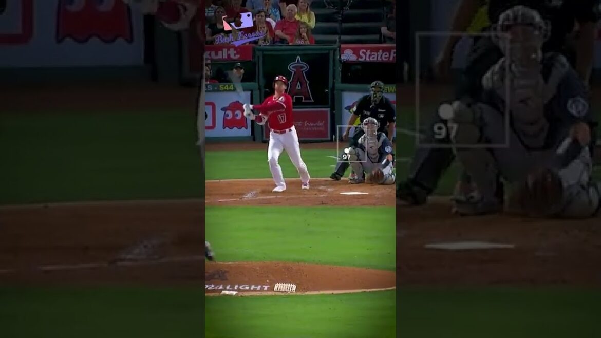 Shohei Ohtani DESTROYS this baseball with his laser powers 🦸‍♂️