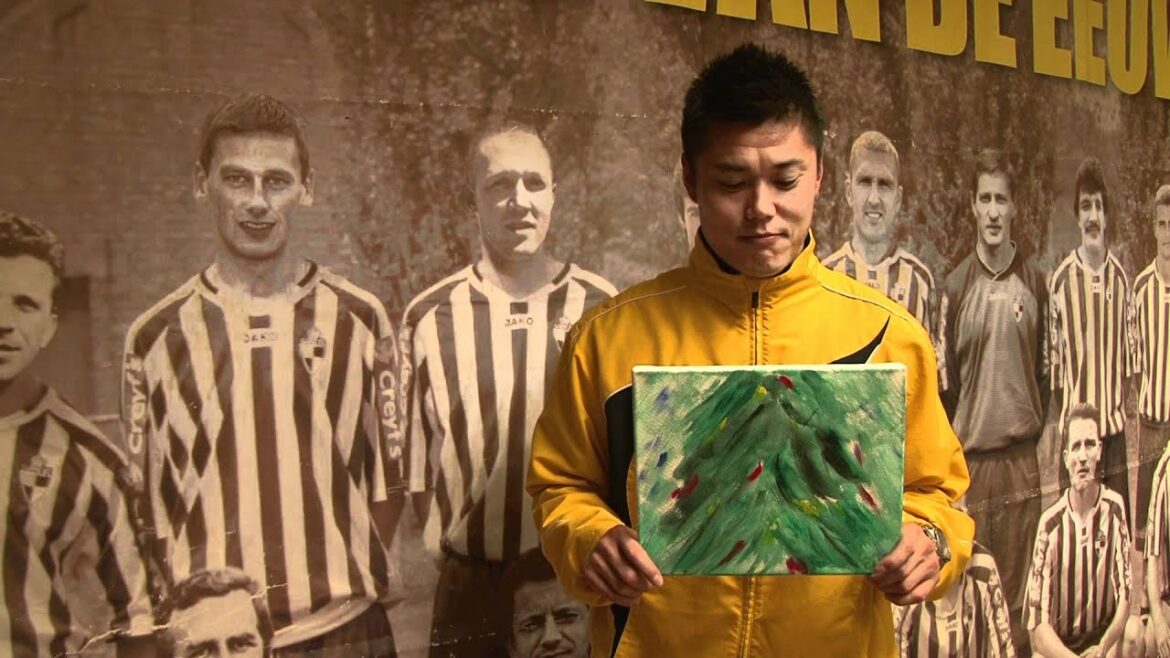 Eiji Kawashima auctions his painting Eiji Kawashima auctions his painting