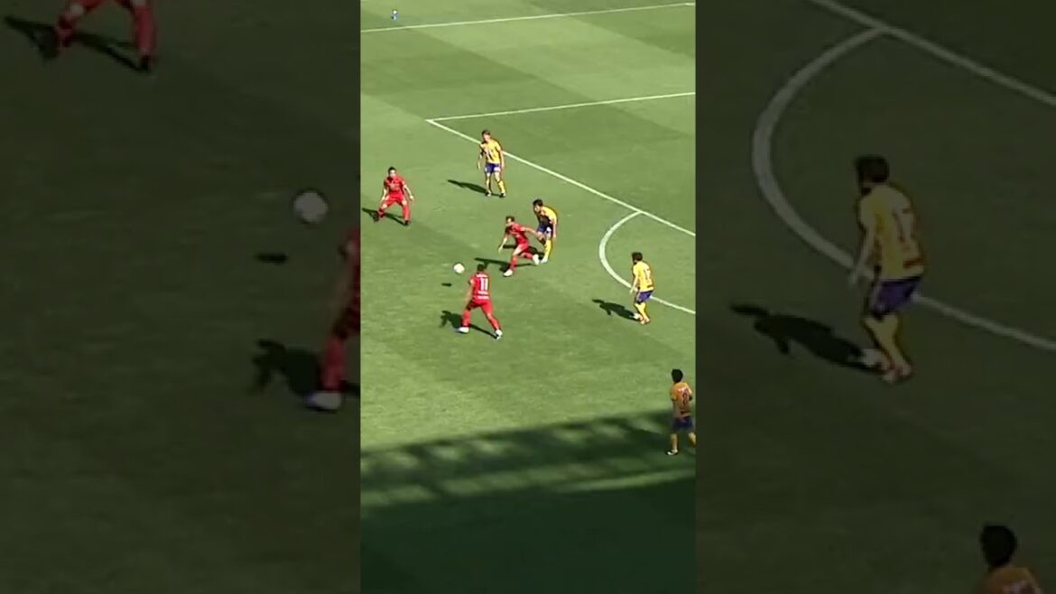 [Japan National Team GK]Check out Daniel Schmidt's J-League saves[Clipping]September 29, 2022 #shorts