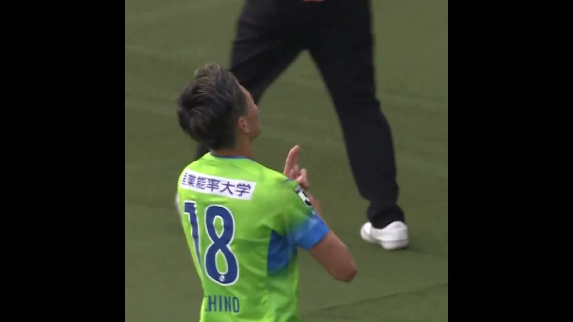 THE Striker! Achieve results with high decisiveness. Check out Shooto Machino's J-League play 🎥[clipping]December 8, 2022 #shorts