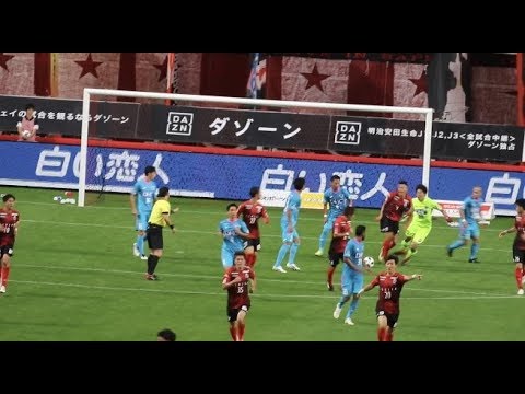 Both are bad. Mr. Tokura who interfered with the restart and Mr. Gonda who put in a kick. Both are bad. Mr. Tokura who interfered with the restart and Mr. Gonda who put in a kick.