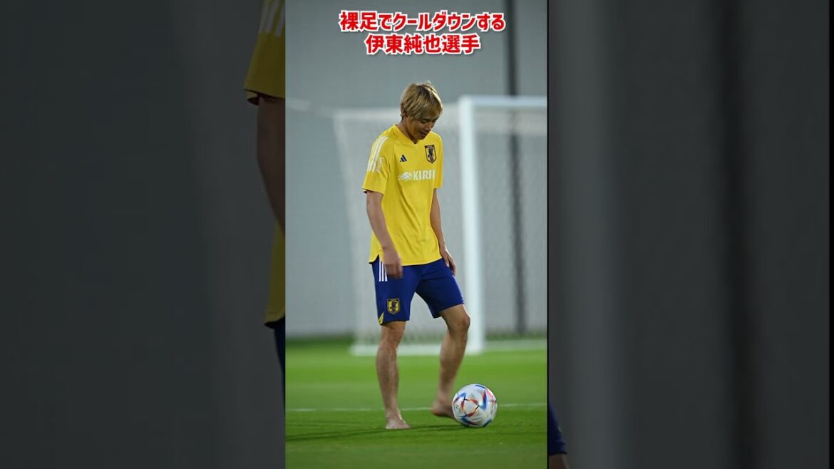 Junya Ito cools down barefoot #shorts