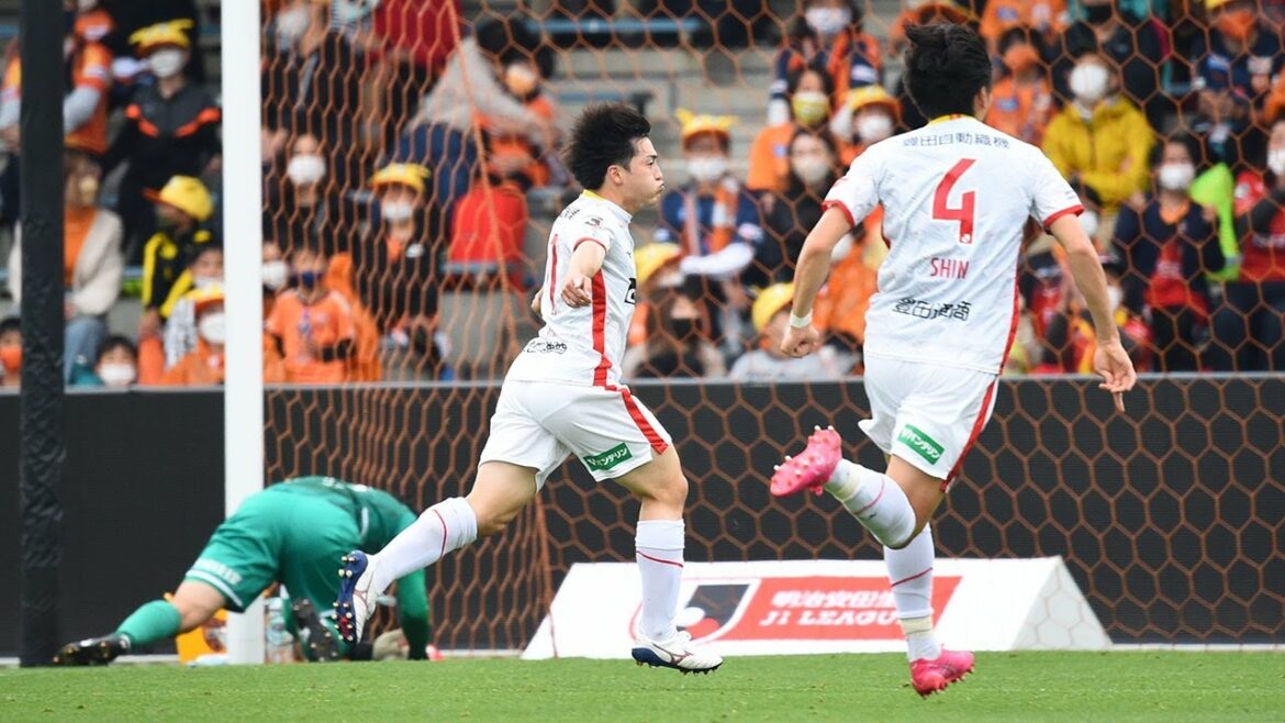 This course is unstoppable! Yuki Soma (Nagoya) scored the winning goal for the AT with an impactful middle shot![Pickup goal in Section 14]