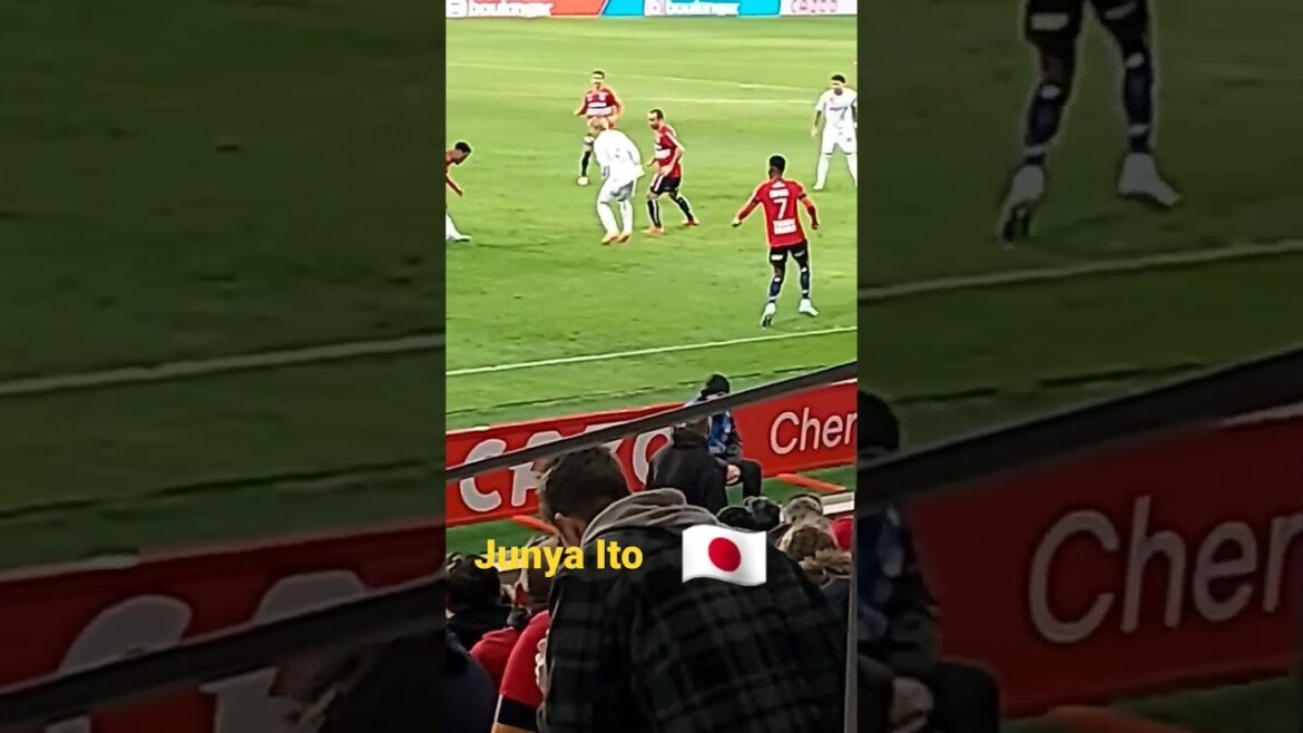 Junya Ito 🇯🇵Ito Junya Japanese football player Yīténg chúnyě rìběn zúqiú yùndòngyuán