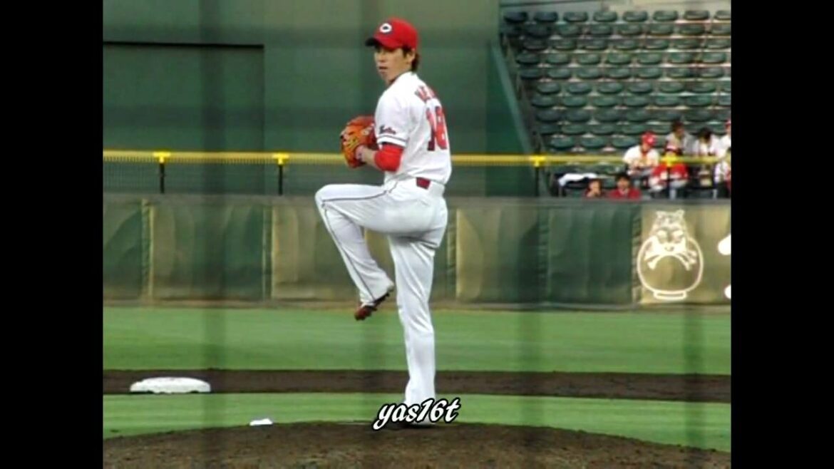 10/05/27 Kenta Maeda's pitching form (from the front: super slow combination)