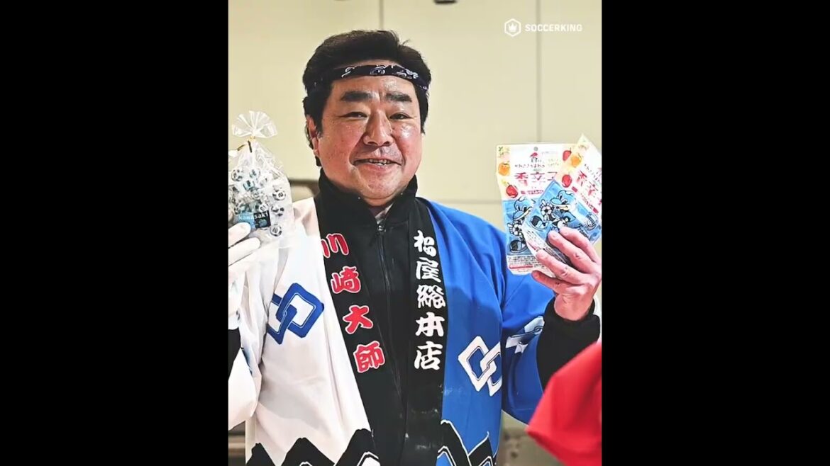 Director Toru Oniki of Kawasaki Frontale and Miki Yamane visited shops in Omotesando of Kawasaki Daishi to ask for their support.  #Shorts