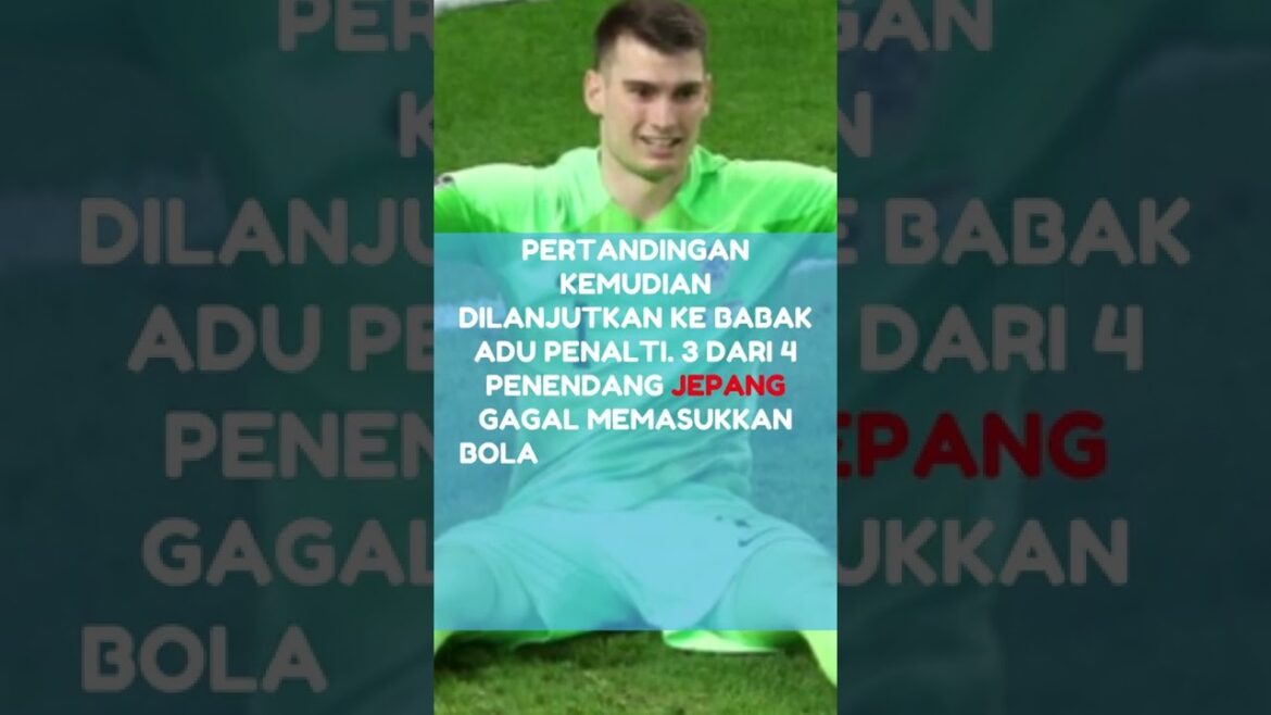 Hajime Moriyasu Bows Seikerei in Front of Japanese Supporters