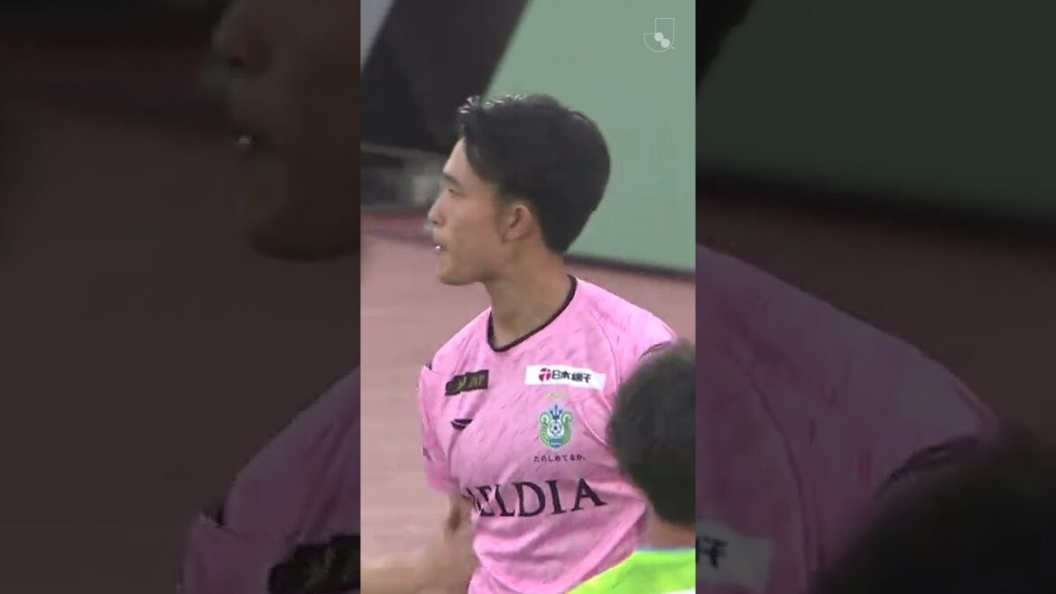 "Not that easy" - said the birthday boy 🥳 Shonan Bellmare's Kosei Tani 🇯🇵 @J.LEAGUE International