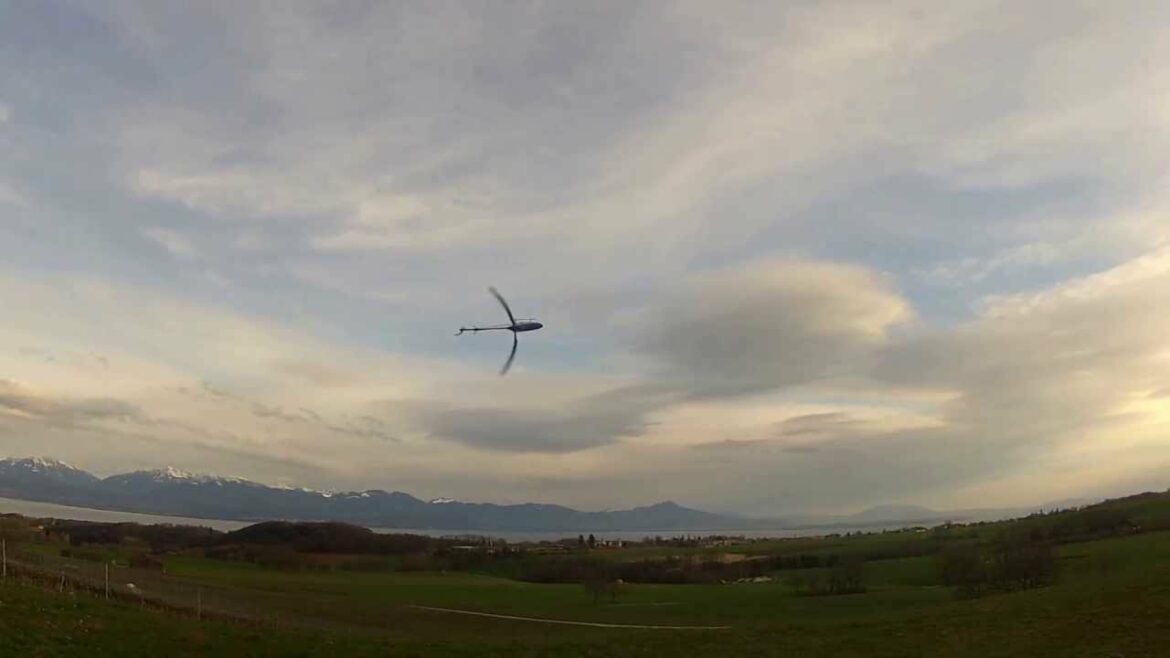 JR Vibe E12 Hiroki Ito Stephane Andrist