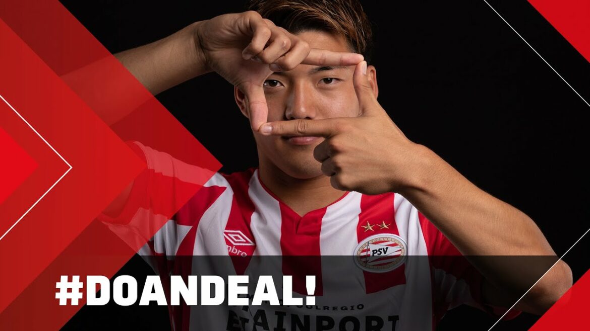 Ritsu Doan's first day at PSV 🇯🇵
