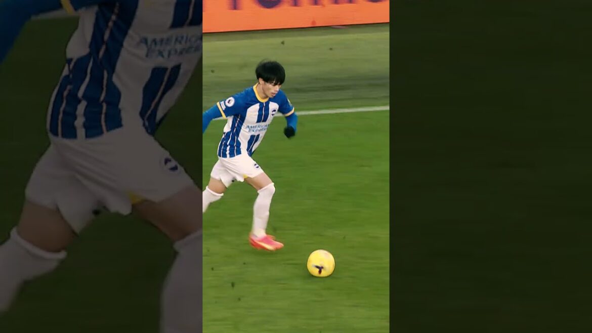 Kaoru Mitoma DAZZLES Liverpool Defence