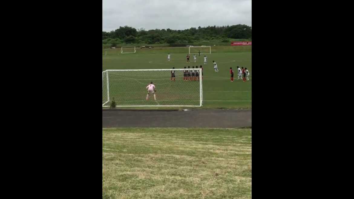 Kashima Gakuen Soccer Club Ace Kiyo Ueda's Direct Free Kick