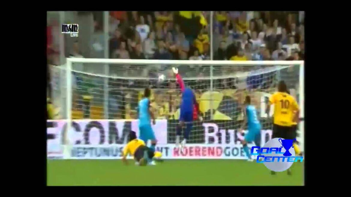 Maya Yoshida Amazing Bicycle Kick Goal (Venlo 3-3 PSV) Maya Yoshida Amazing Bicycle Kick Goal (Venlo 3-3 PSV)