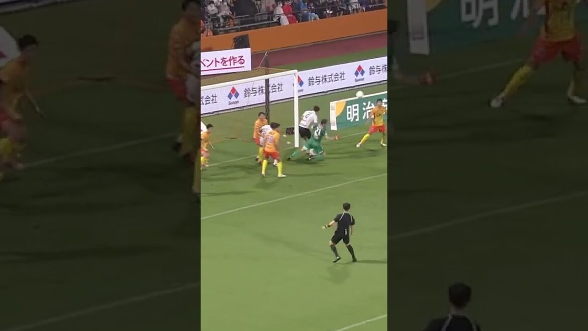 [Consecutive quick saves]Shuichi Gonda defends the goal with a sharp reaction![Clipping]July 22, 2022 #shorts