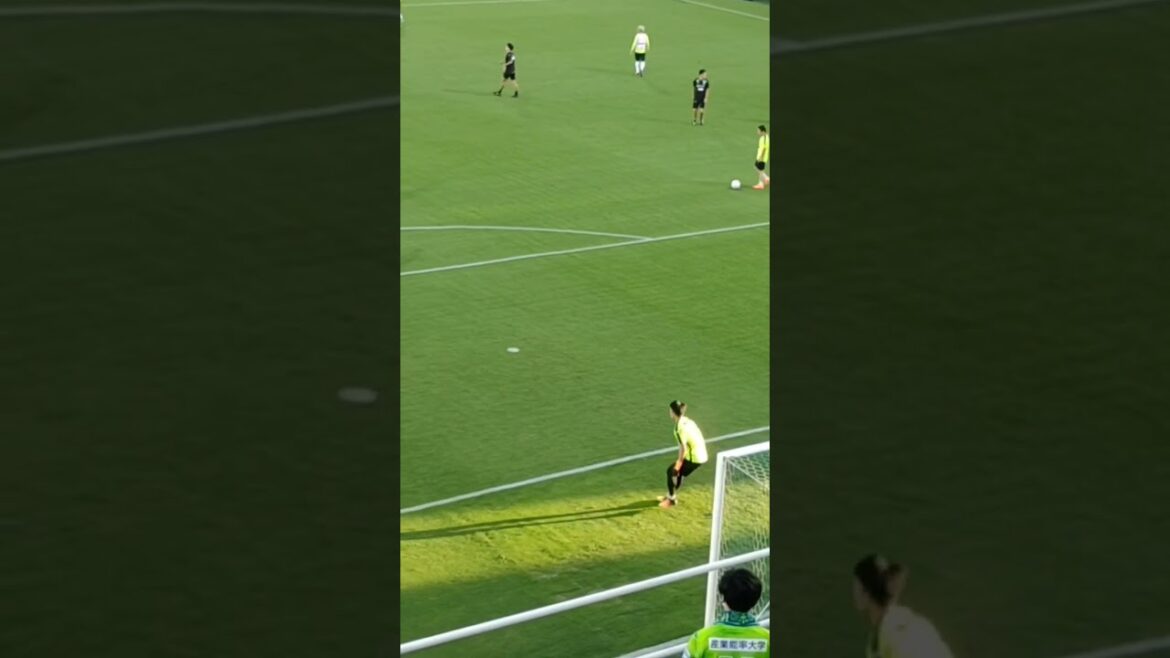 Japan national team 🇯🇵 “Shoto Machino” vs “Akio Tani” Machino's right foot, speed and course harsh (Full size is in the channel video) 2022.7.30 vs Jubilo Iwata[#Shonan Bellmare]