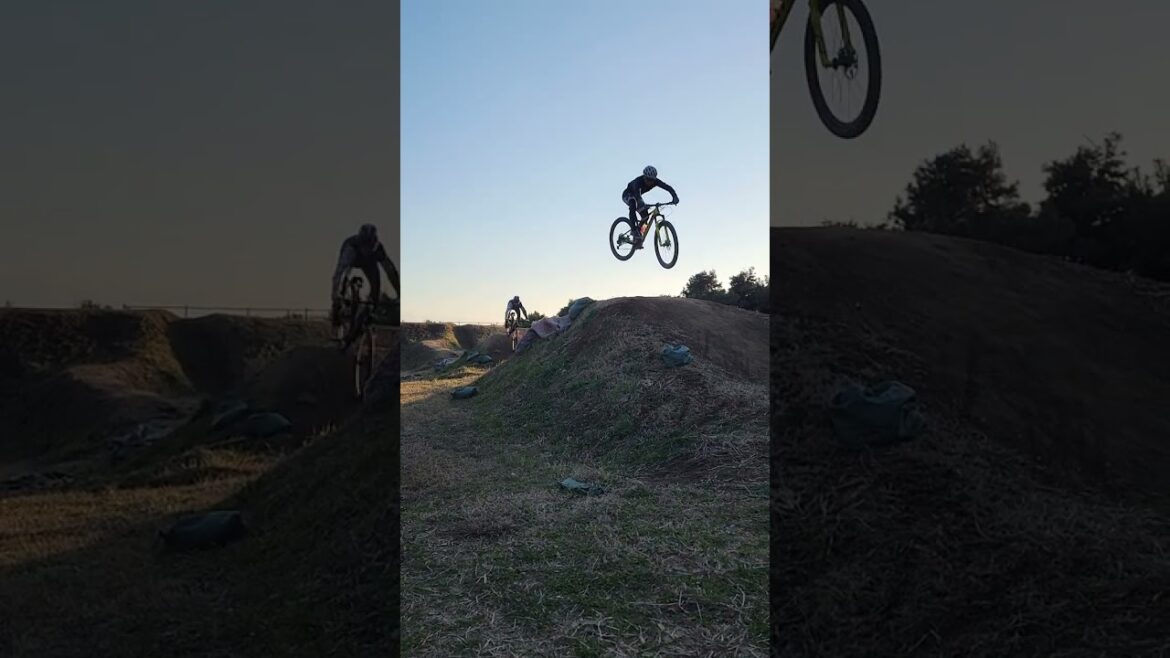 All Japan MTB Junior 2nd place Ryoga Paisen and Jump Train @ Makuhari MTB Course