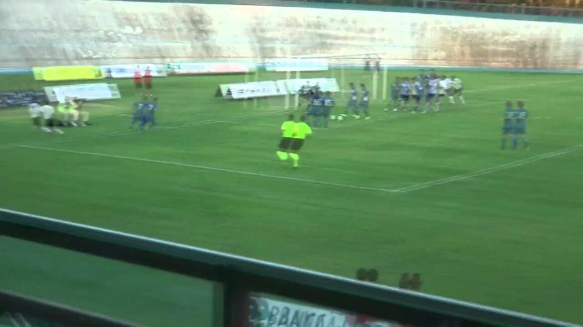 Yuto nagatomo crossa ma…… 20100821 193032 Yuto nagatomo crossa ma...... 20100821 193032