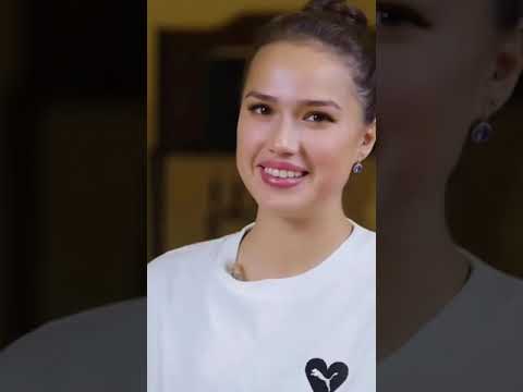 How ZHENIA MEDVEDEV’S Olympic medal was put on ALINA. How ZHENIA MEDVEDEV'S Olympic medal was put on ALINA.