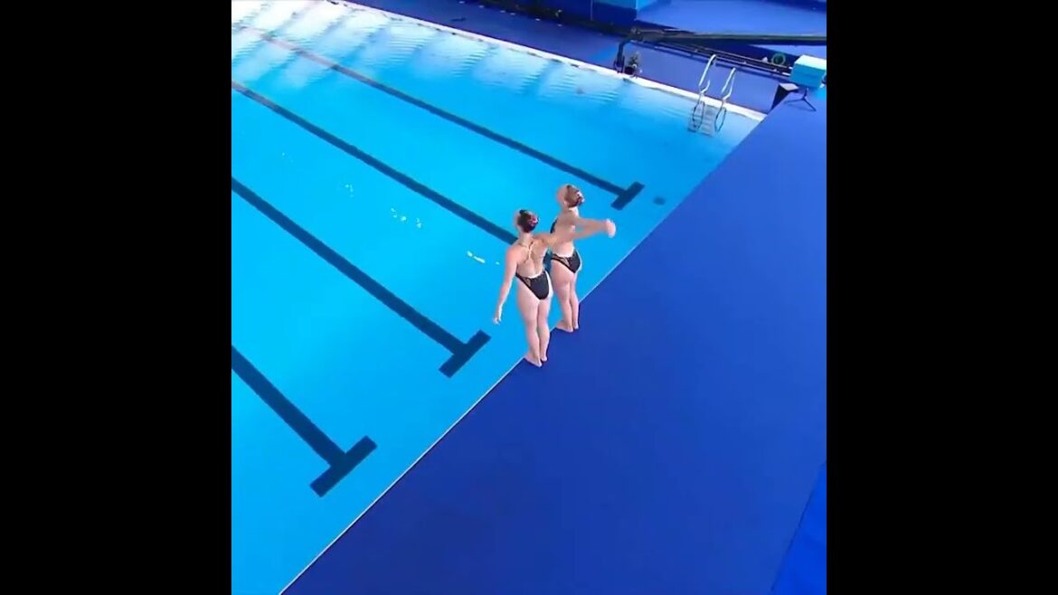 Anna HOGDAL vs Clara TERNSTROM | Women's Artistic Swimming 2022