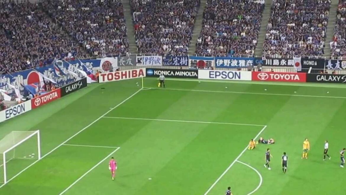 Eiji Kawashima First half 34 minutes 1-1 obsessive block / 2013.6.4 Japan National Team VS Australia National Team
