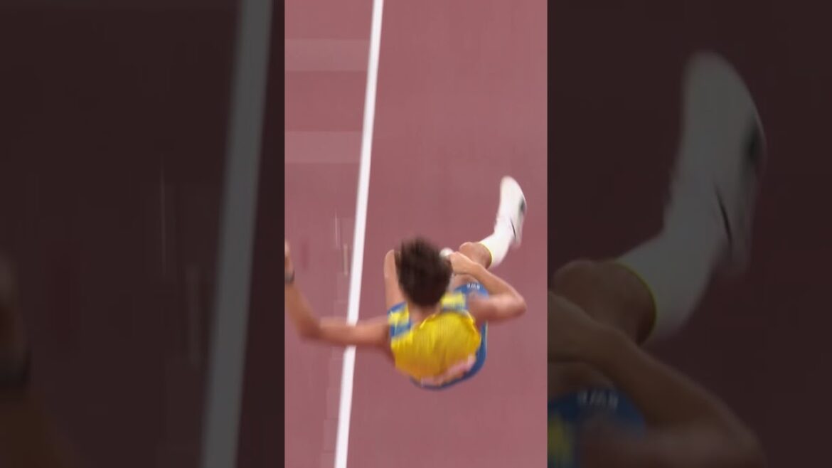 NO ONE can jump higher than Mondo Duplantis. 🥇 🚀 #PoleVault