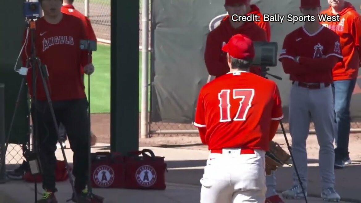 Shohei Ohtani throws bullpen session in Angels' first spring training |