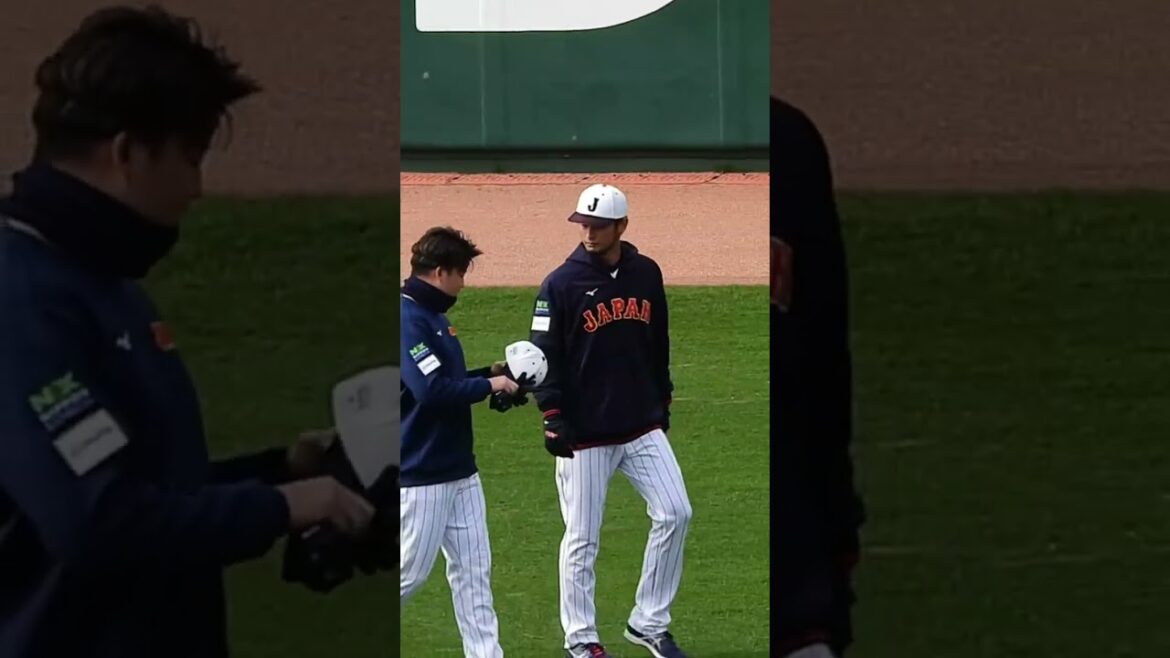 The scene where Darvish and Munetaka Murakami are talking #shorts[Samurai Japan Miyazaki Camp]2023.2.17