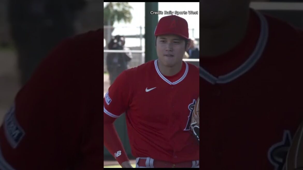 Shohei Ohtani throws bullpen session in Angels' first spring training Shohei Ohtani Baseball