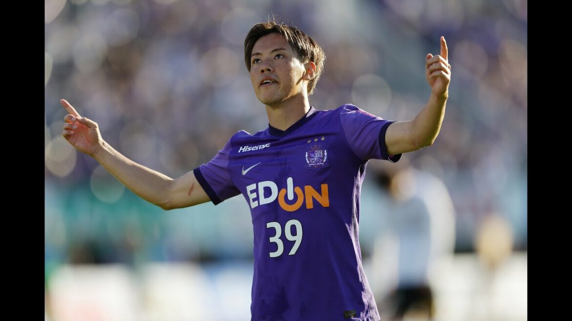 The rise of Makoto Mitsuta, Sanfrecce Hiroshima's young striker