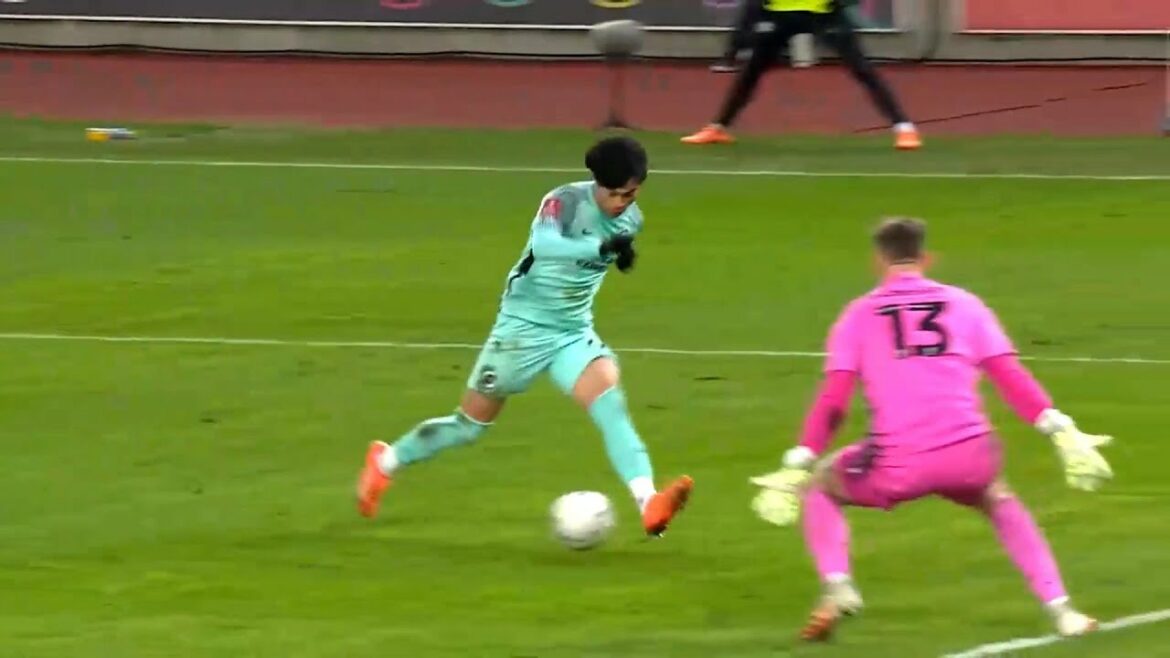 Kaoru Mitoma, who cultivates intelligence and tries to enter the dimension of Neymar