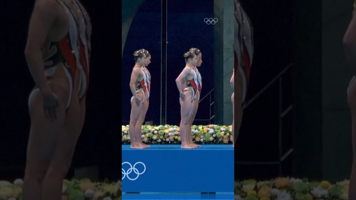 New sport? Artistic Karate! Japan Artistic Swimming team at Tokyo 2020