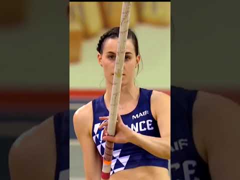 馃槺馃敟Most beautiful women’s馃槺 pole vault qualification European athletics indoor championship #shorts 馃槺馃敟Most beautiful women's馃槺 pole vault qualification European athletics indoor championship #shorts