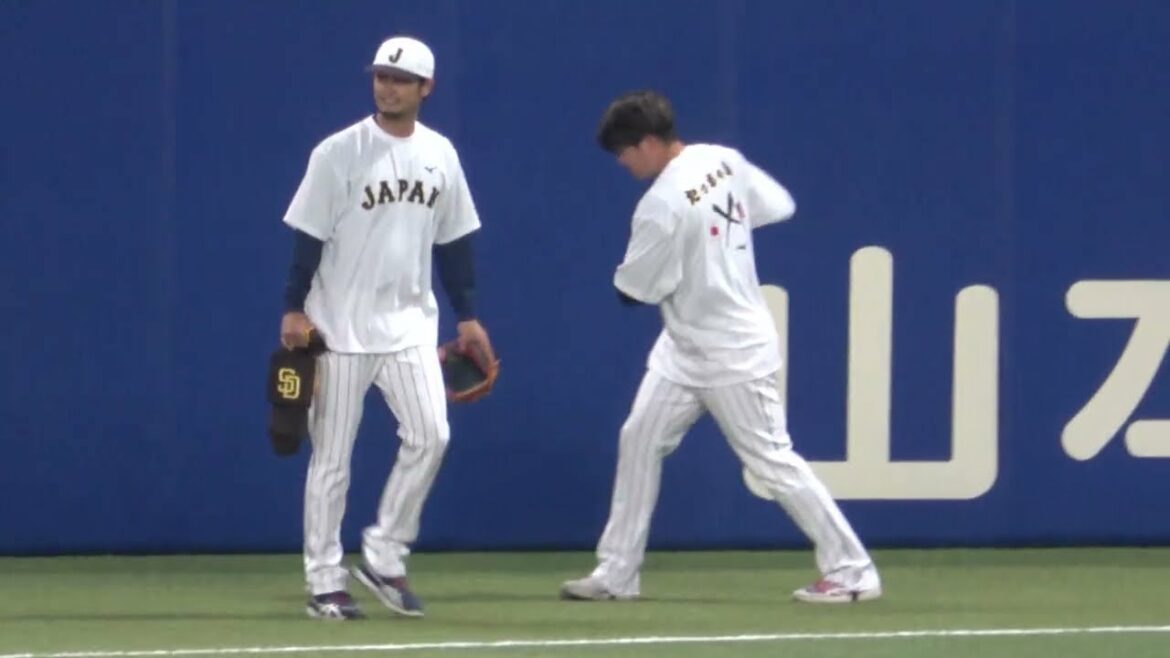 [Samurai Japan]Munetaka Murakami is curious about the close-up of Noot Bar and Yu Darvish.