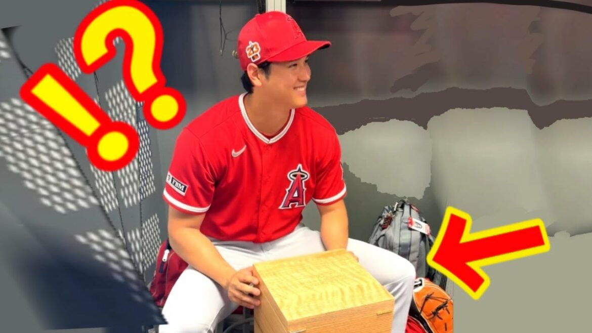 After opening the contents of the present... Shohei Otani is so cute it's dangerous!!!