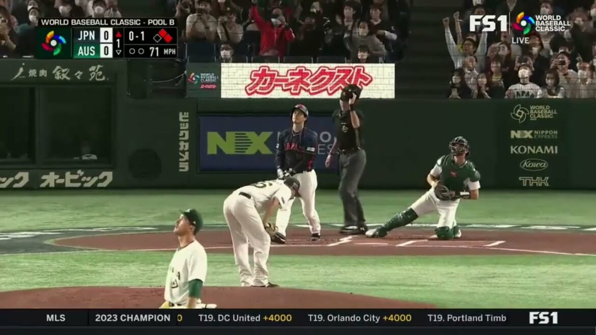 Shohei Ohtani DEMOLISHES a Three-Run Home Run! | WBC Japan Vs Australia | 3/12/23
