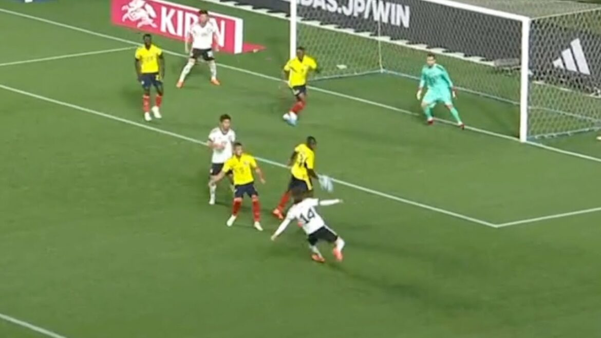 Junya Ito swings like a lie Junya Ito swings like a lie