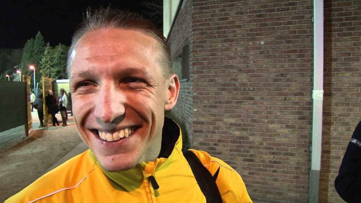 Wesley Sonck after OHL-Lierse (Japanese martial arts in the background)